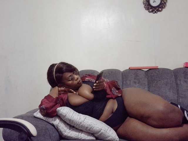africangoddess live cam on BongaCams