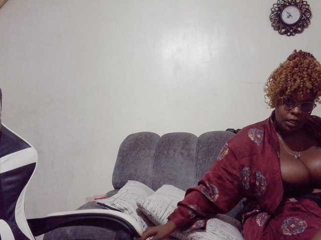 africangoddess live cam on BongaCams