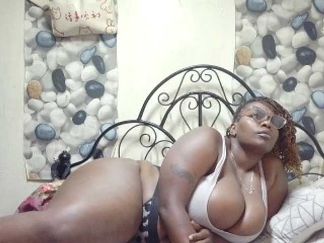 africangoddess live cam on BongaCams