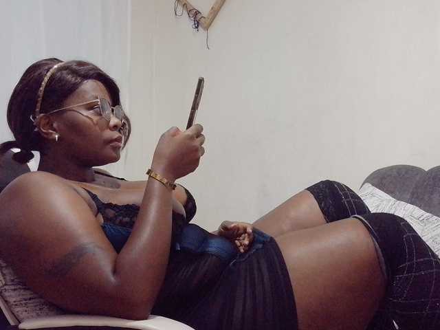 africangoddess live cam on BongaCams