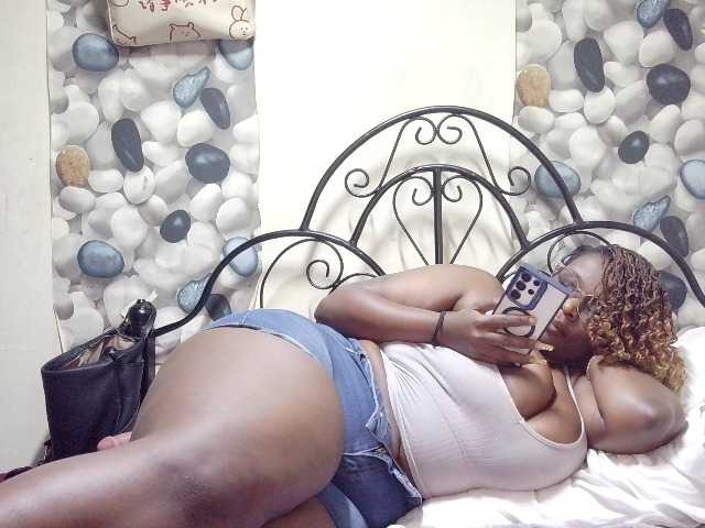 africangoddess live cam on BongaCams