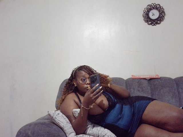 africangoddess live cam on BongaCams