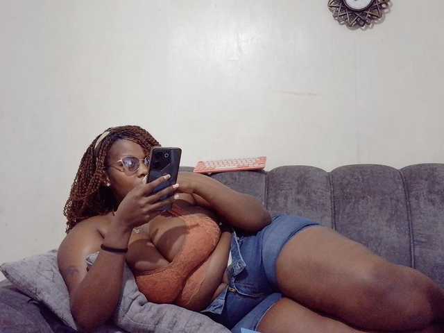 africangoddess live cam on BongaCams