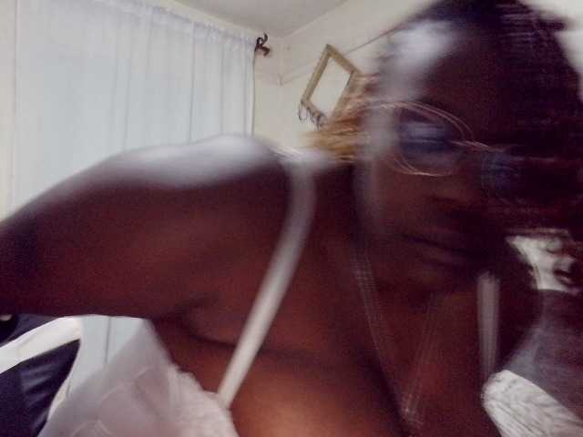 africangoddess live cam on BongaCams