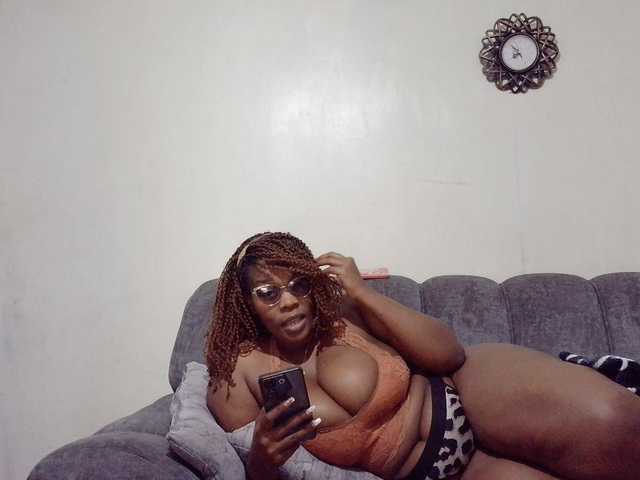 africangoddess live cam on BongaCams