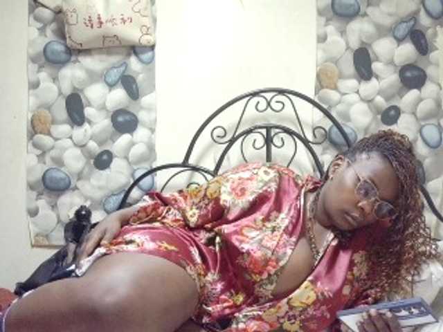 africangoddess live cam on BongaCams