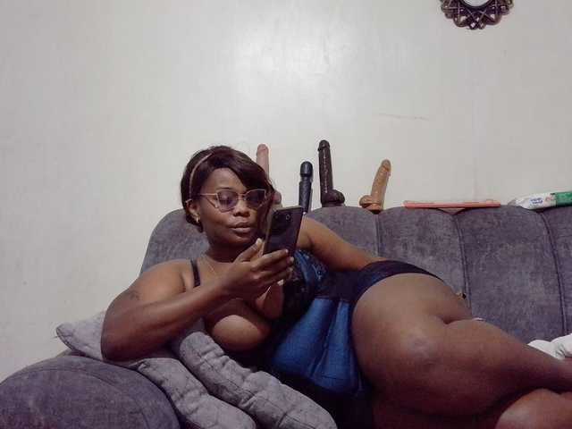 africangoddess live cam on BongaCams