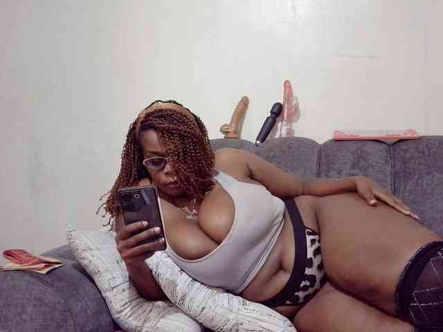 Modelo: africangoddess