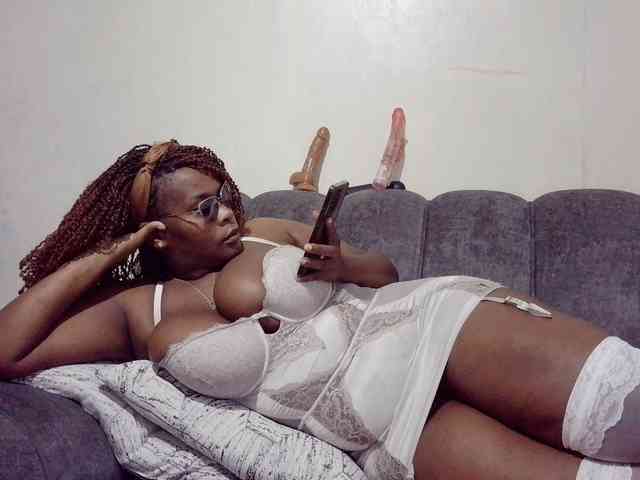 Model: africangoddess