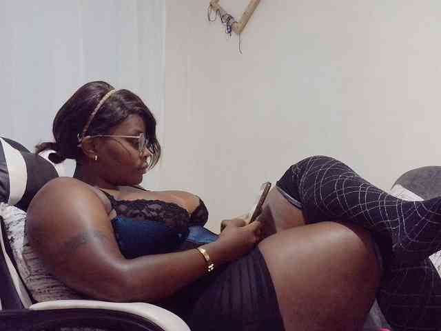 striptease cam Africangoddess