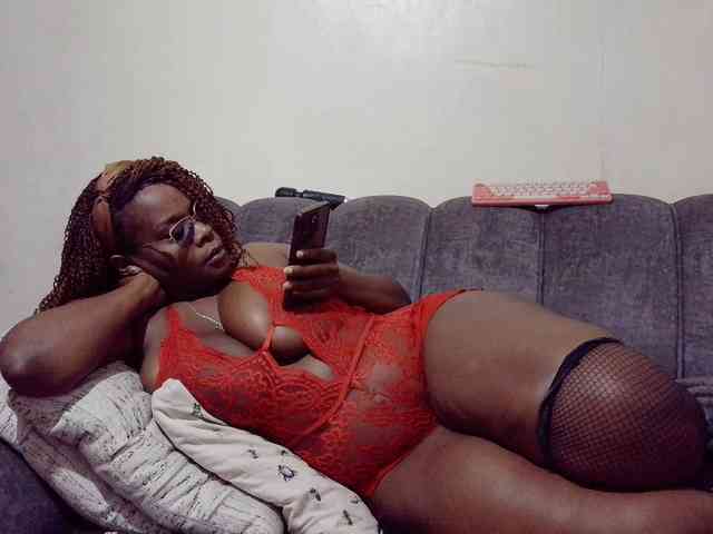 Model: africangoddess