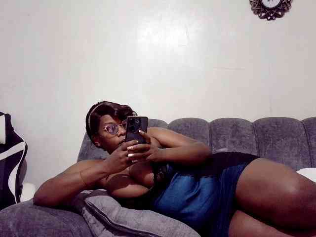 Model: africangoddess