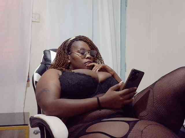 Model: africangoddess