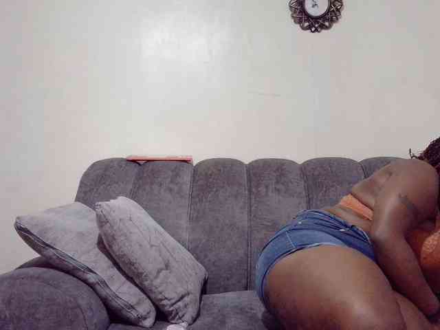 モデル: africangoddess
