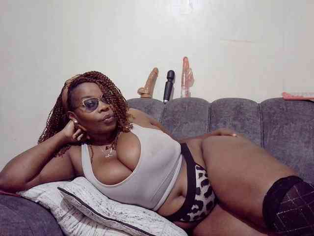 Model: africangoddess