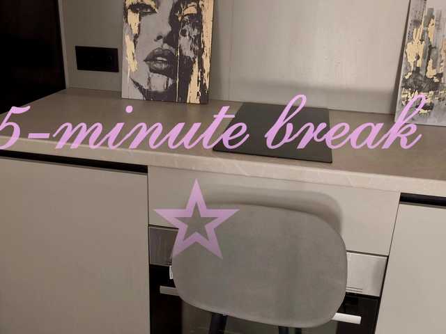 sinnersselene live cam on BongaCams