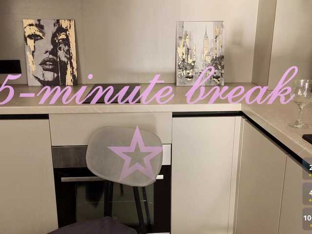 sinnersselene live cam on BongaCams