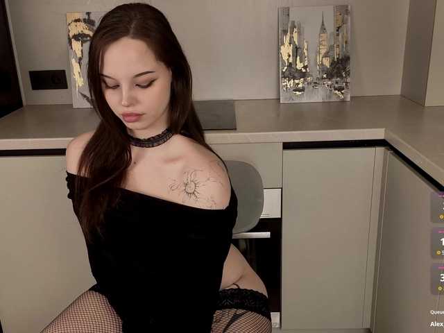 sinnersselene live cam on BongaCams