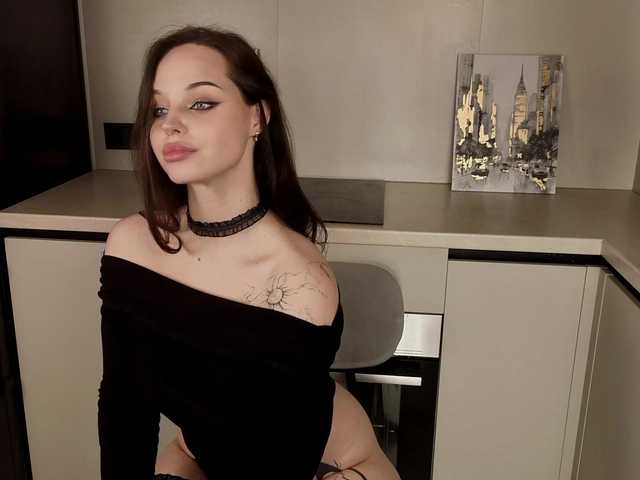 sinnersselene live cam on BongaCams
