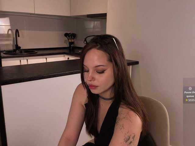 sinnersselene live cam on BongaCams