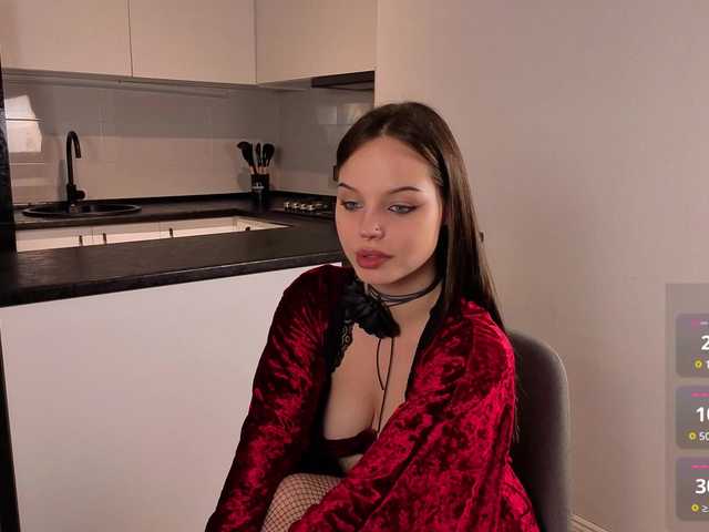 sinnersselene live cam on BongaCams