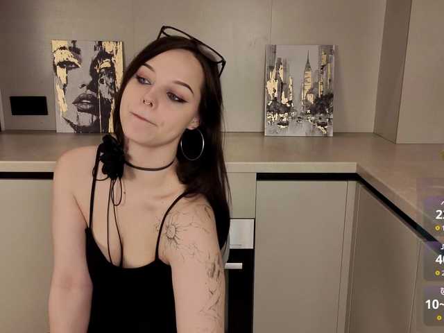 sinnersselene live cam on BongaCams