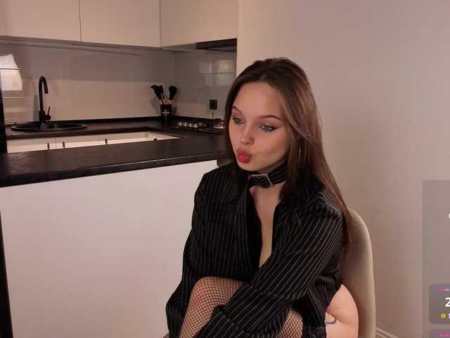 sinnersselene live cam on BongaCams