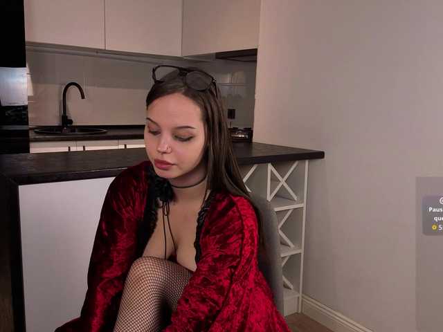 sinnersselene live cam on BongaCams