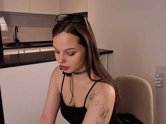 sinnersselene live cam on BongaCams