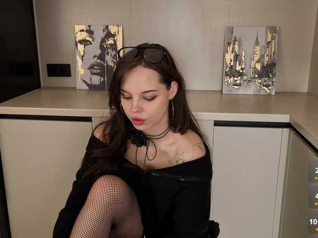 sinnersselene live cam on BongaCams