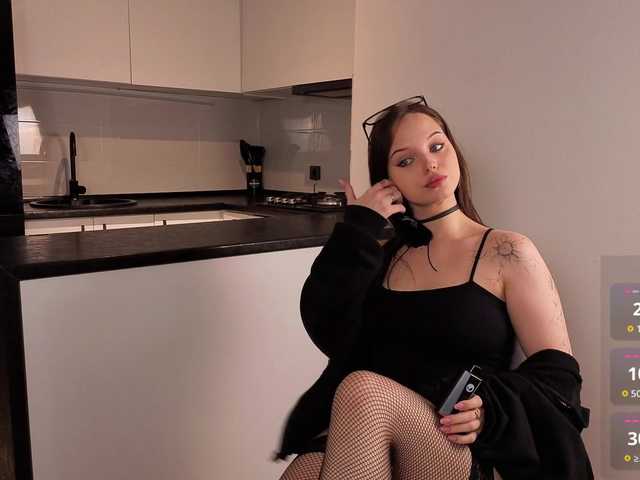 sinnersselene live cam on BongaCams