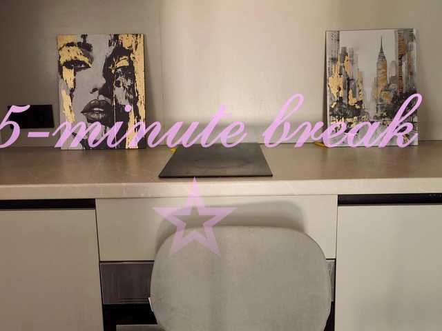 sinnersselene live cam on BongaCams