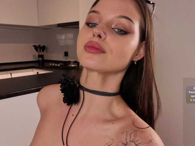 sinnersselene live cam on BongaCams