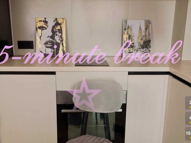 sinnersselene live cam on BongaCams