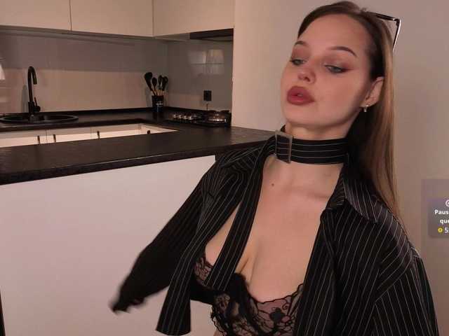 sinnersselene live cam on BongaCams