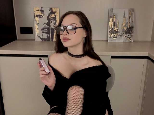 sinnersselene live cam on BongaCams