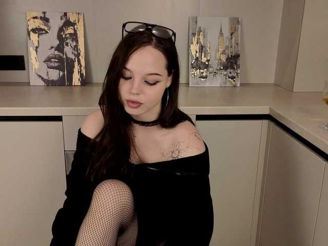 sinnersselene live cam on BongaCams