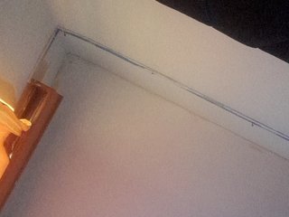 Darkdesire-1's Live Webcam