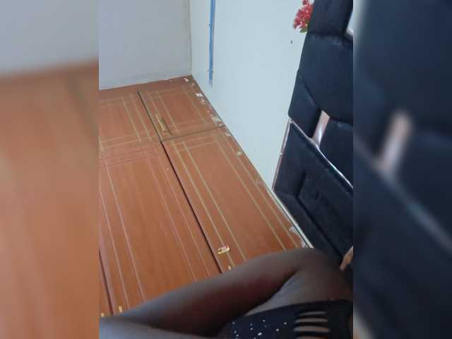 Darkdesire-1 live cam on BongaCams