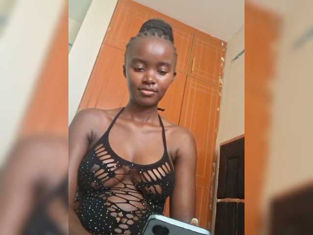 Darkdesire-1 live cam on BongaCams