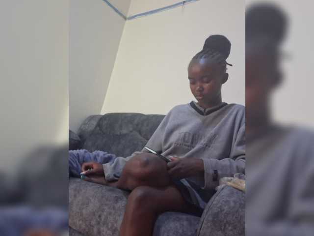 Darkdesire-1 live cam on BongaCams