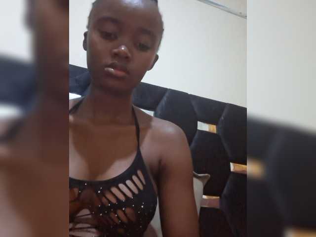 Darkdesire-1 live cam on BongaCams
