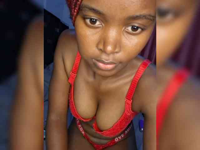 Littlesecret-1 webcam