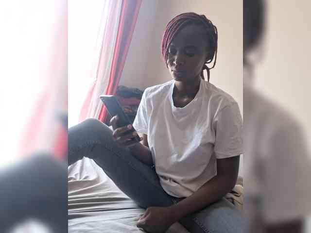 Littlesecret-1 webcam