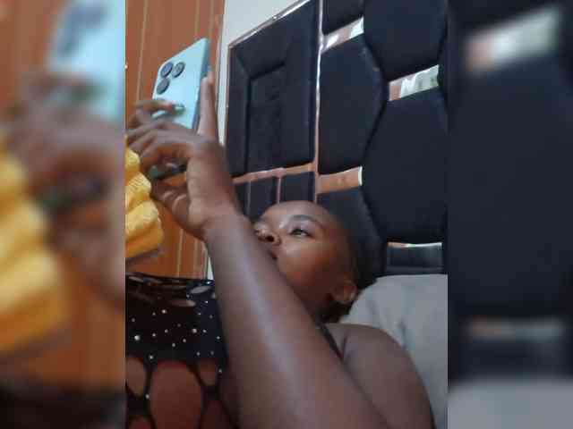Darkdesire-1 webcam