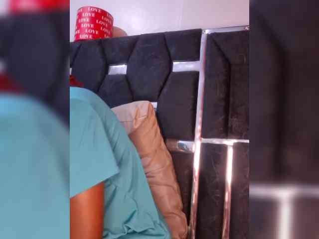 Littlesecret-1 webcam