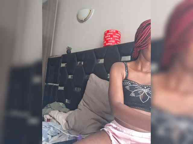Littlesecret-1 webcam