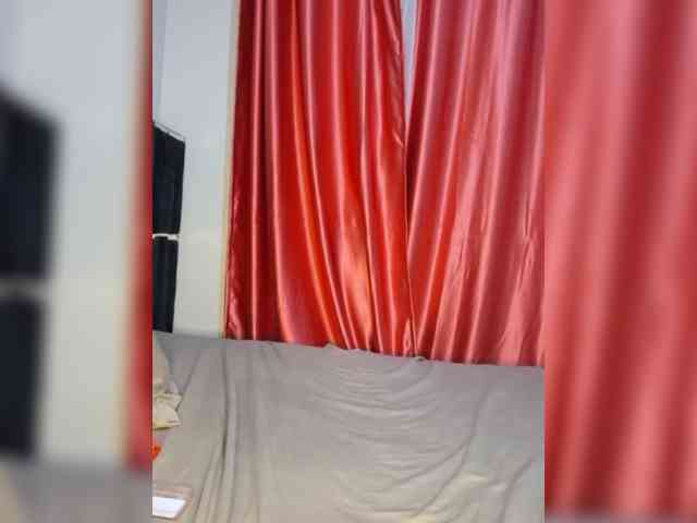 Littlesecret-1 webcam