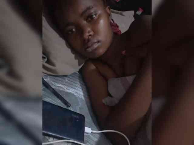 Littlesecret-1 webcam