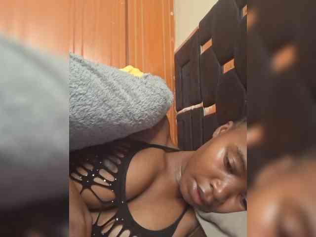 Darkdesire-1 webcam